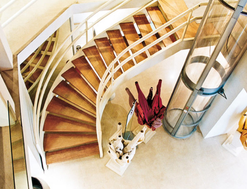 The Smallest Lift In The World Newmatic Elevators